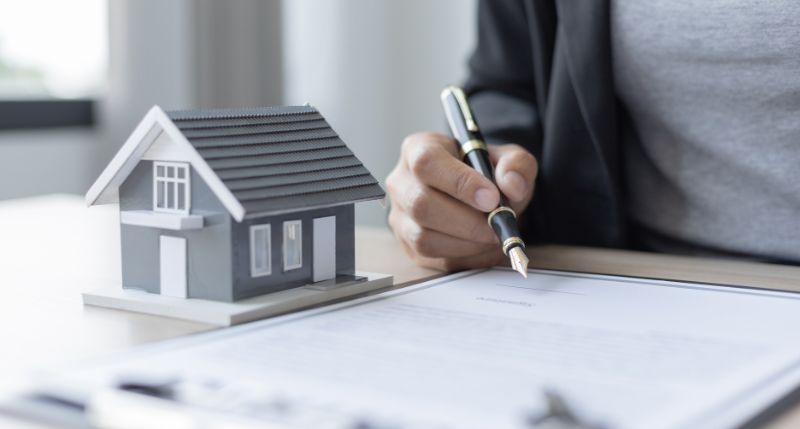Selling a house before probate is granted